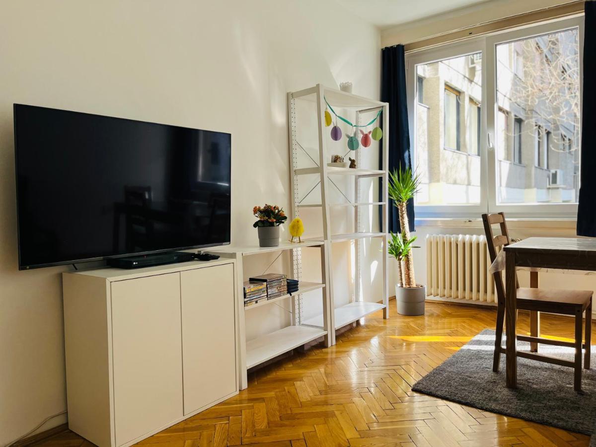 Bauhaus Flat In Amazing Location Διαμέρισμα Βουδαπέστη Εξωτερικό φωτογραφία